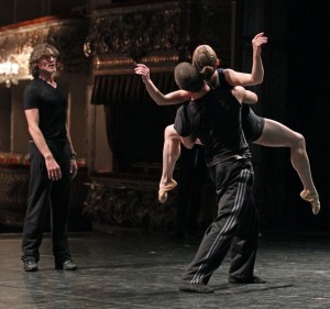 HSDC dancers Jesse Bechard & Penny Saunders w/ Nacho Duato.  Photo by Igor Larin.  